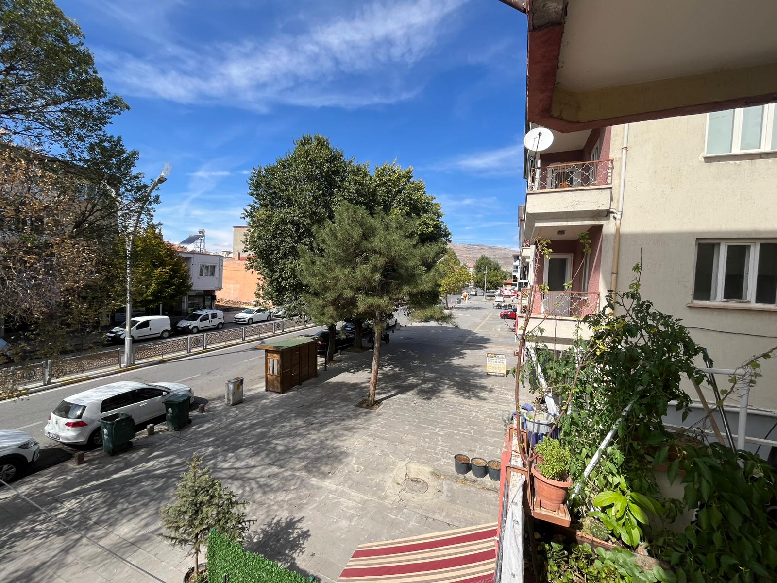 1307575764 MABEL'DEN ORDU CADDESİ ÜZERİNDE SATILIK 2+1 DAİRE!